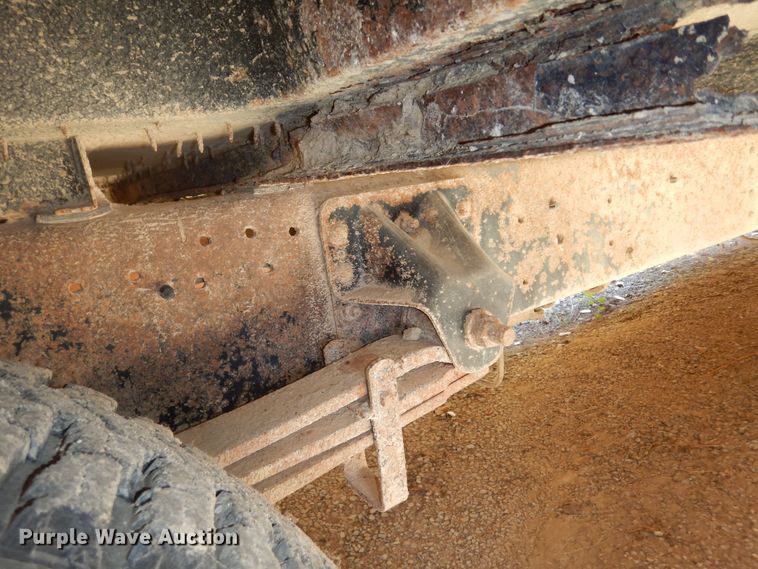 image for item DM3200 1999 Chevrolet Blue Bird  school bus