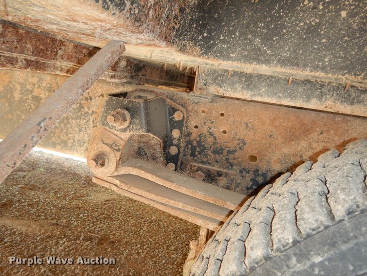 image for item DM3200 1999 Chevrolet Blue Bird  school bus