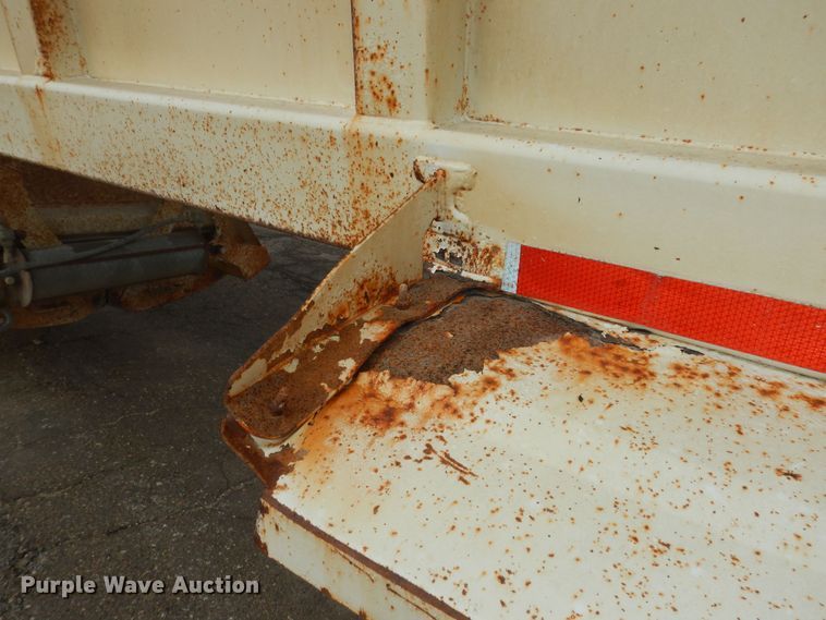 image for item DM3220 1998 Ranch  bottom dump trailer