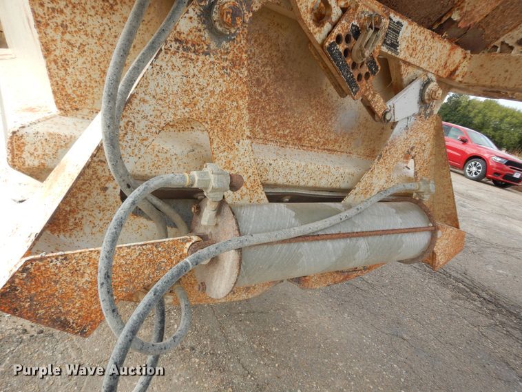 image for item DM3220 1998 Ranch  bottom dump trailer