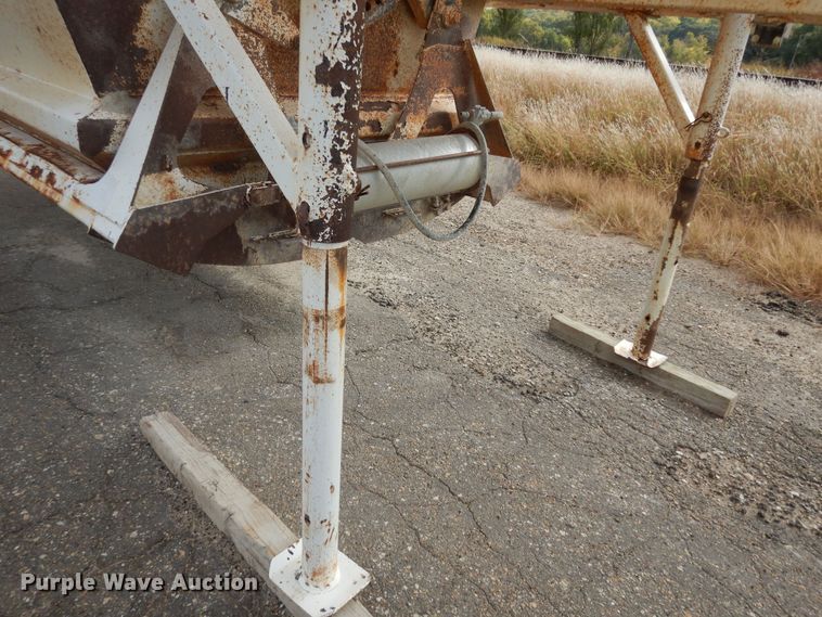 image for item DM3220 1998 Ranch  bottom dump trailer