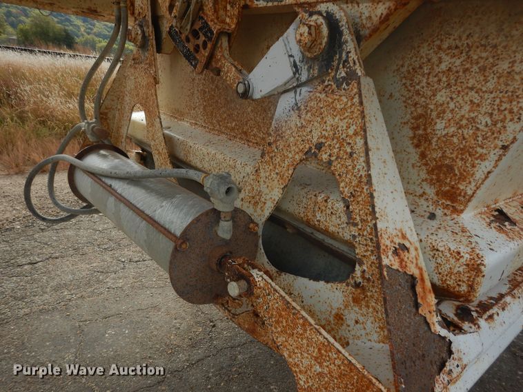 image for item DM3220 1998 Ranch  bottom dump trailer