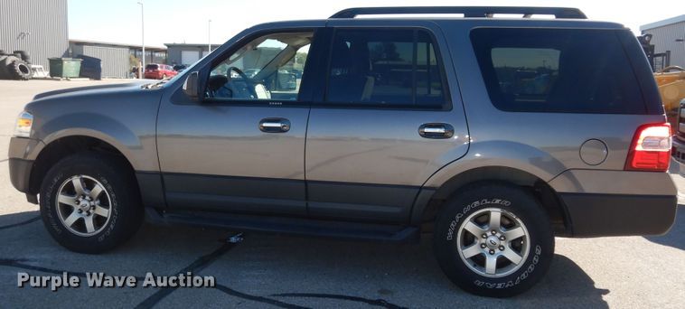 image for item DM3227 2013 Ford Expedition XL  SUV