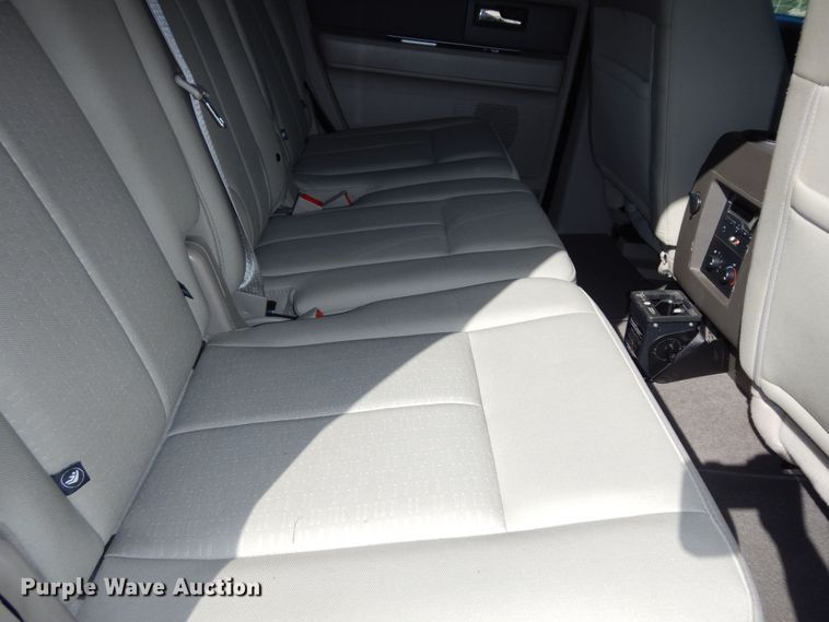 image for item DM3227 2013 Ford Expedition XL  SUV