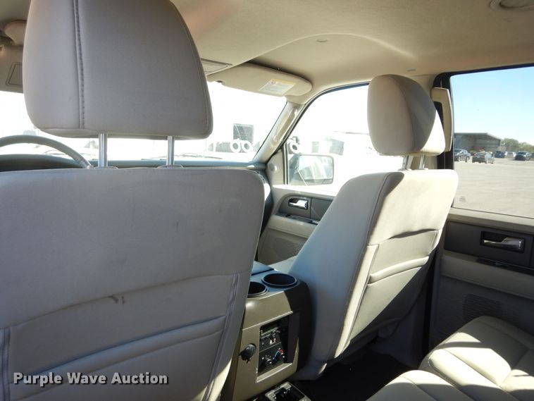 image for item DM3227 2013 Ford Expedition XL  SUV