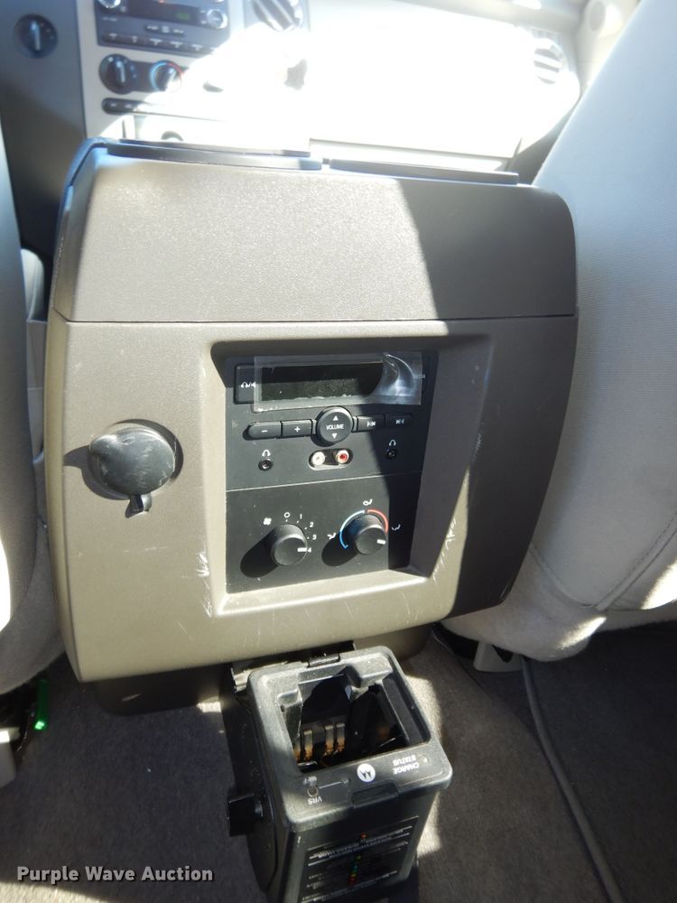 image for item DM3227 2013 Ford Expedition XL  SUV