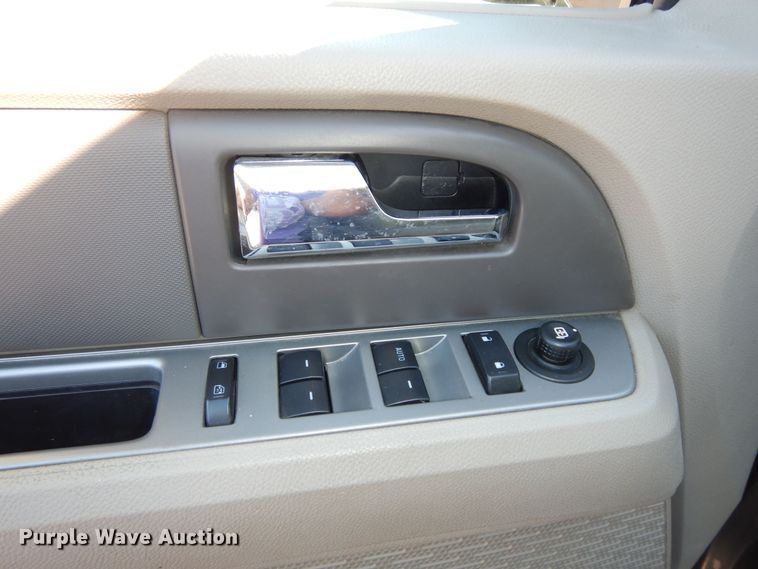 image for item DM3227 2013 Ford Expedition XL  SUV