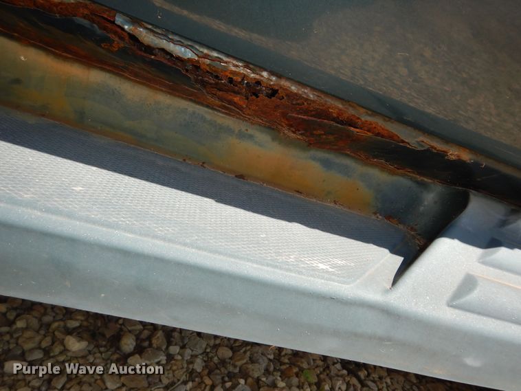 image for item DN1656 1995 Chevrolet Suburban K1500 LS  SUV