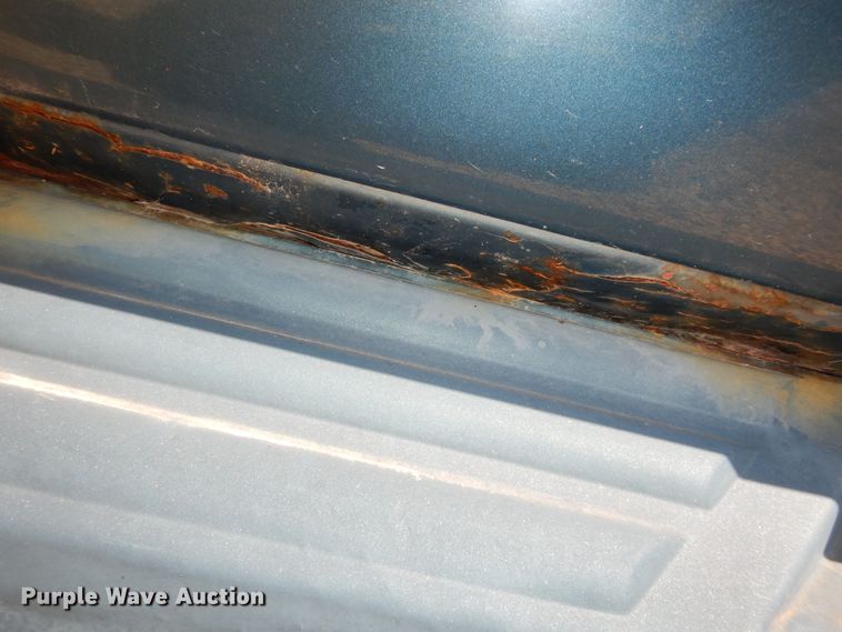 image for item DN1656 1995 Chevrolet Suburban K1500 LS  SUV