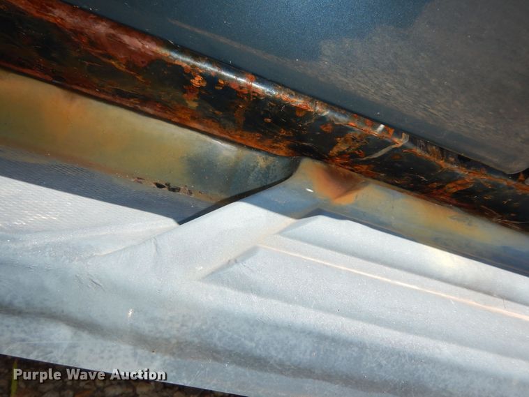 image for item DN1656 1995 Chevrolet Suburban K1500 LS  SUV