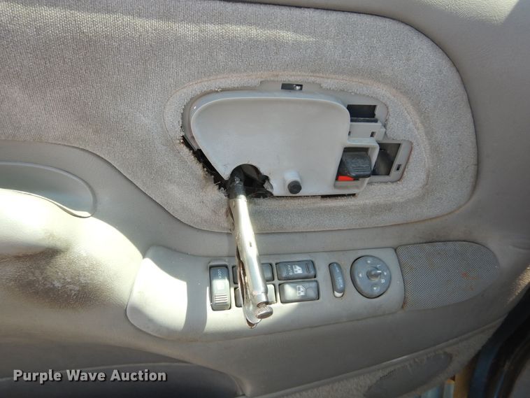 image for item DN1656 1995 Chevrolet Suburban K1500 LS  SUV