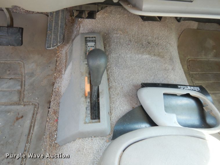 image for item DN1656 1995 Chevrolet Suburban K1500 LS  SUV