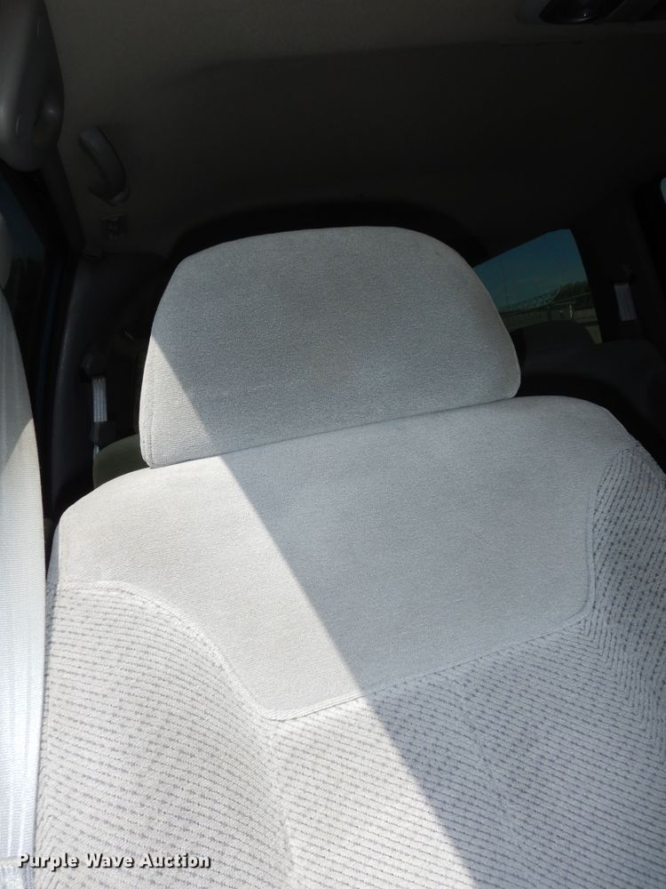 image for item DN1656 1995 Chevrolet Suburban K1500 LS  SUV