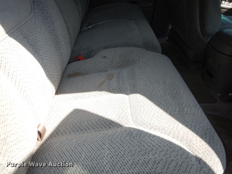 image for item DN1656 1995 Chevrolet Suburban K1500 LS  SUV