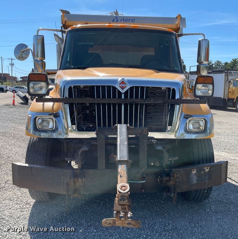 image for item DN7321 2005 International 7400  dump truck