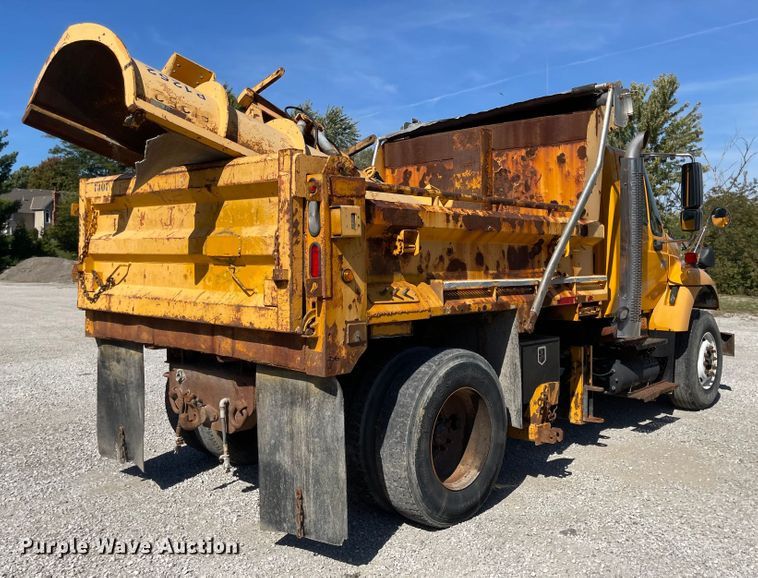 image for item DN7321 2005 International 7400  dump truck