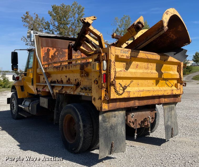 image for item DN7321 2005 International 7400  dump truck
