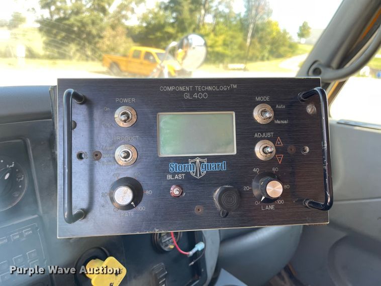 image for item DN7321 2005 International 7400  dump truck