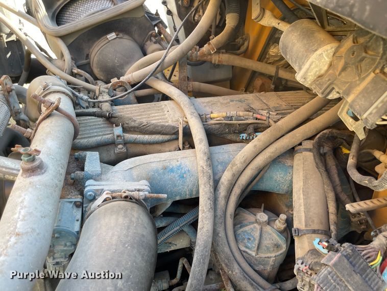 image for item DN7321 2005 International 7400  dump truck