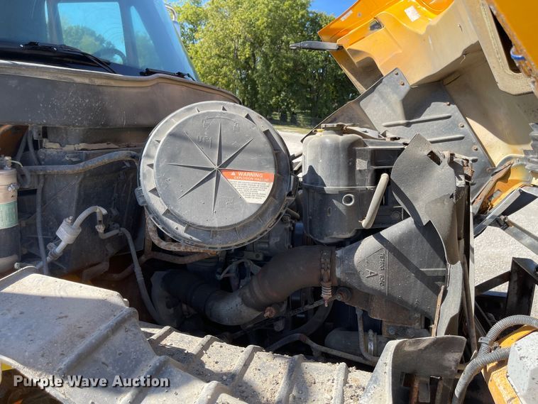 image for item DN7321 2005 International 7400  dump truck