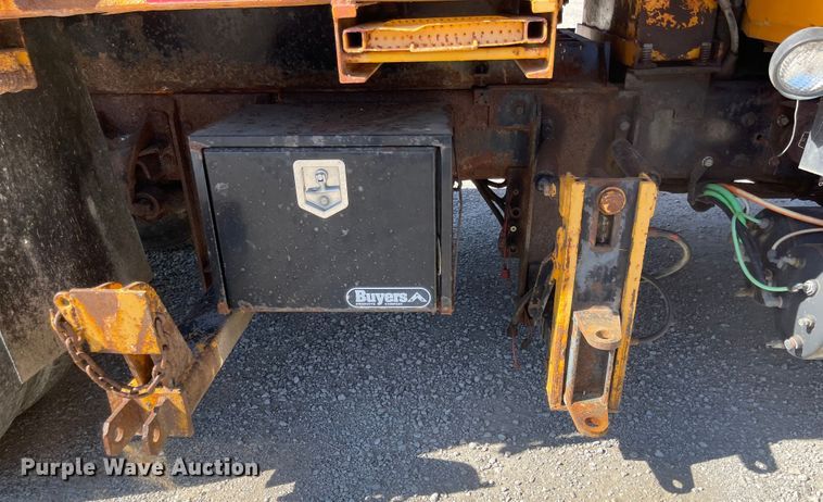 image for item DN7321 2005 International 7400  dump truck