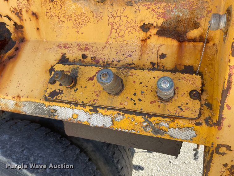 image for item DN7321 2005 International 7400  dump truck