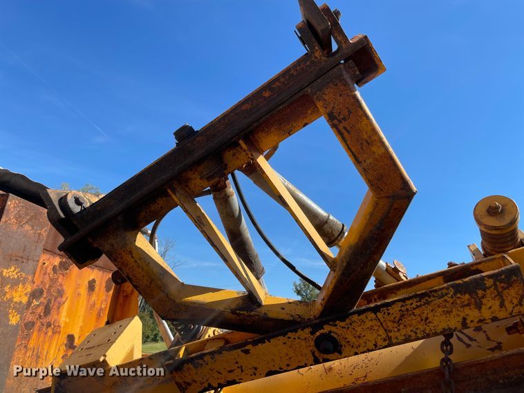 image for item DN7321 2005 International 7400  dump truck