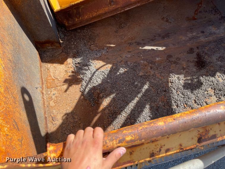 image for item DN7321 2005 International 7400  dump truck