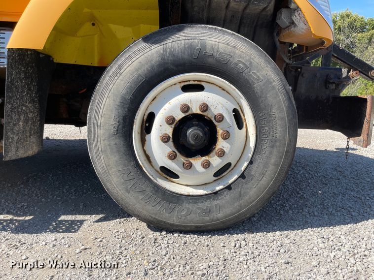 image for item DN7321 2005 International 7400  dump truck