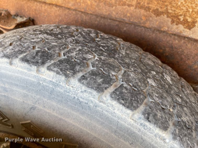 image for item DN7321 2005 International 7400  dump truck