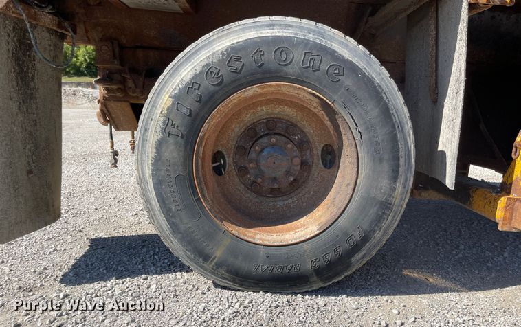 image for item DN7321 2005 International 7400  dump truck