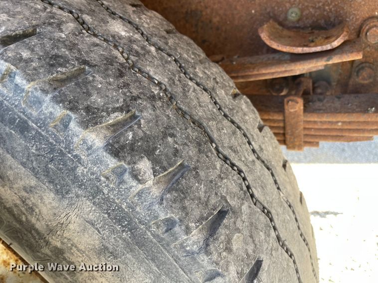 image for item DN7321 2005 International 7400  dump truck