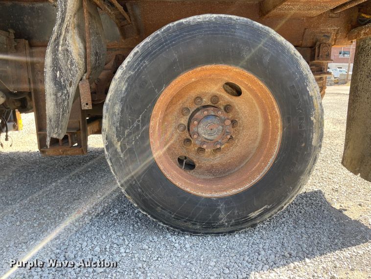 image for item DN7321 2005 International 7400  dump truck