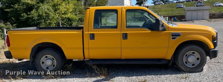 image for item DN7452 2009 Ford F250 Super Duty XL  Crew Cab pickup truck