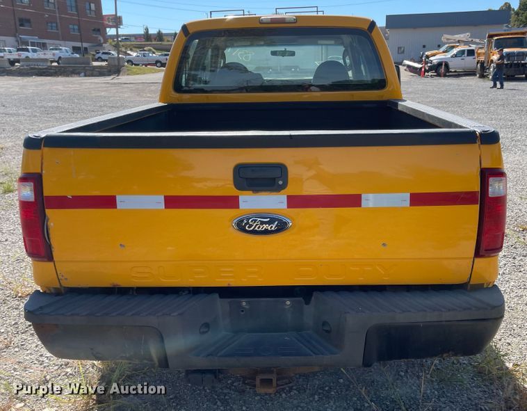 image for item DN7452 2009 Ford F250 Super Duty XL  Crew Cab pickup truck