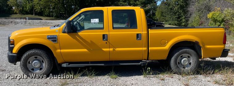image for item DN7452 2009 Ford F250 Super Duty XL  Crew Cab pickup truck
