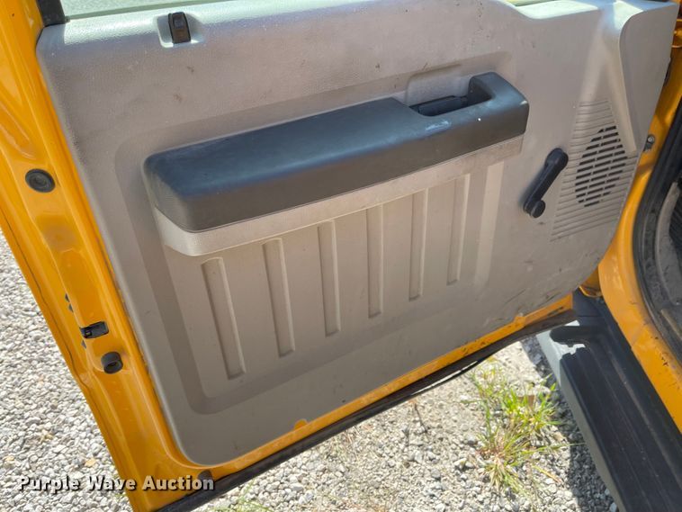 image for item DN7452 2009 Ford F250 Super Duty XL  Crew Cab pickup truck