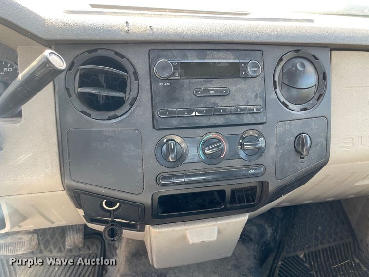 image for item DN7452 2009 Ford F250 Super Duty XL  Crew Cab pickup truck