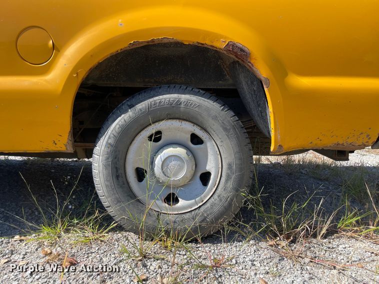 image for item DN7452 2009 Ford F250 Super Duty XL  Crew Cab pickup truck