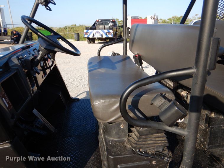 image for item DO1558 2007 Kawasaki Mule 3010  utility vehicle