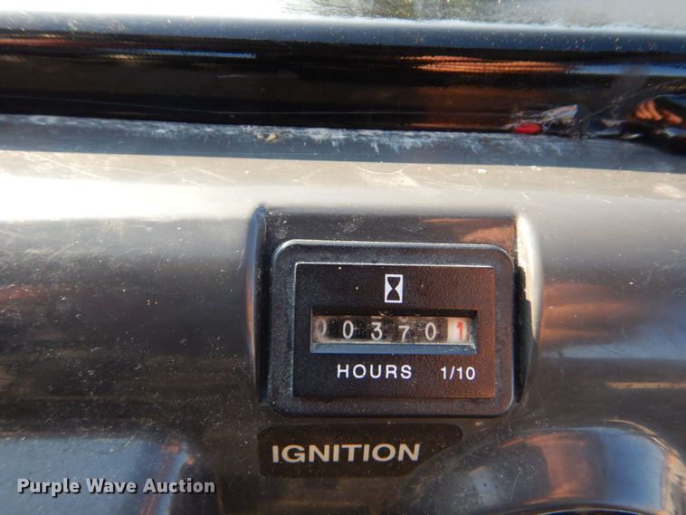 image for item DO1558 2007 Kawasaki Mule 3010  utility vehicle