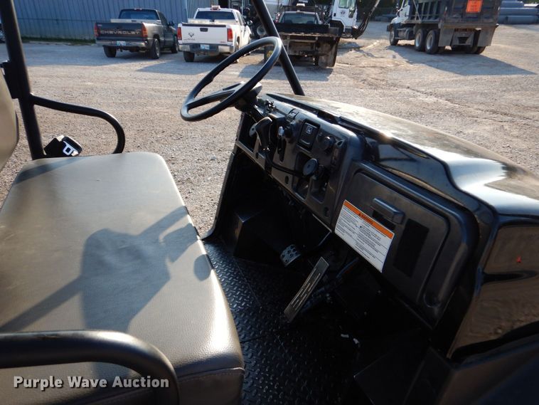 image for item DO1558 2007 Kawasaki Mule 3010  utility vehicle