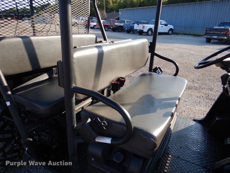 image for item DO1558 2007 Kawasaki Mule 3010  utility vehicle