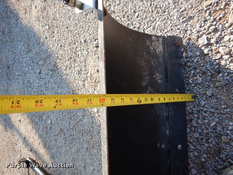 image for item DO1558 2007 Kawasaki Mule 3010  utility vehicle