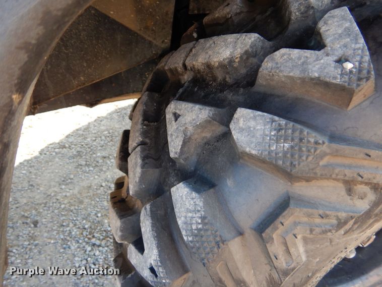 image for item DO1558 2007 Kawasaki Mule 3010  utility vehicle