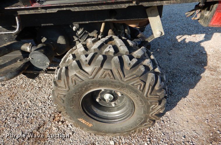 image for item DO1558 2007 Kawasaki Mule 3010  utility vehicle