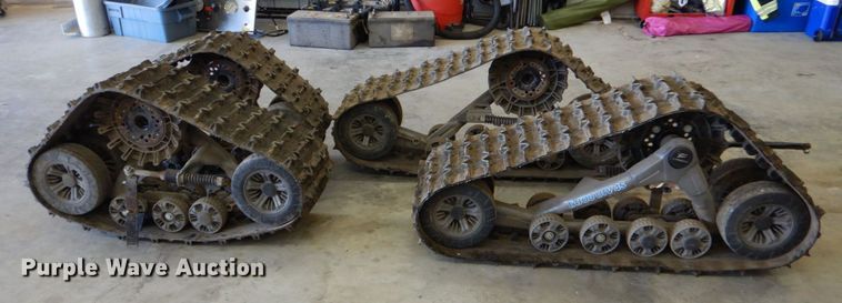 image for item DO1558 2007 Kawasaki Mule 3010  utility vehicle