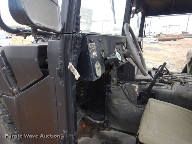 image for item DO1627 1992 Am General M1038  SUV