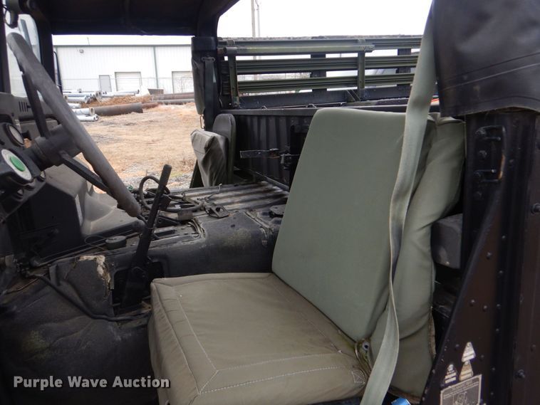 image for item DO1627 1992 Am General M1038  SUV