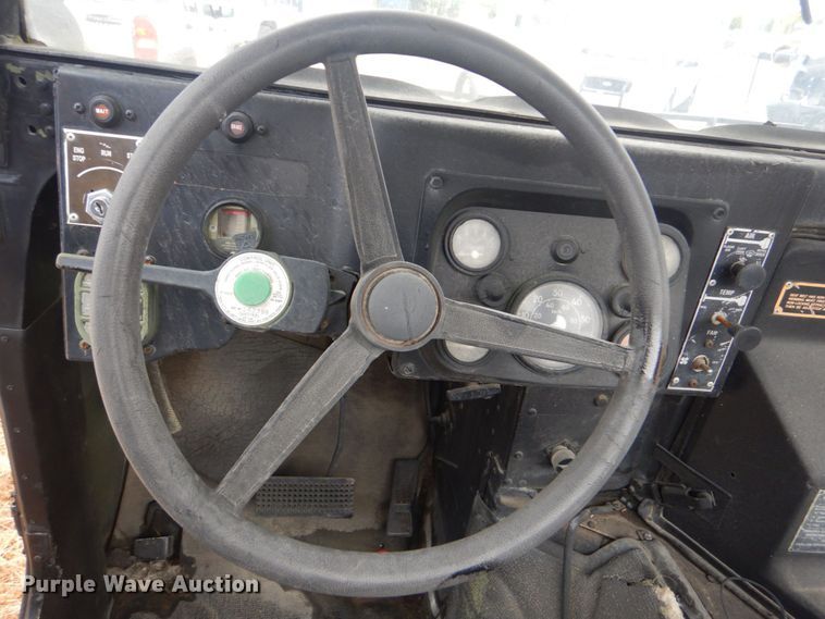 image for item DO1627 1992 Am General M1038  SUV